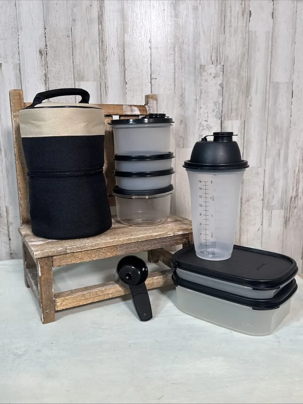 Vintage New Tupperware Black And Tan Insulated Zip Lunch Set With Bonus Items